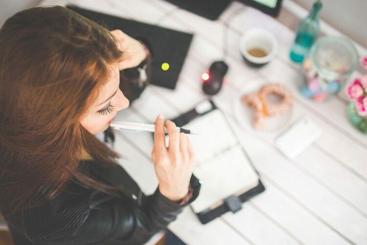 България е в челото по най-дълга работна седмица