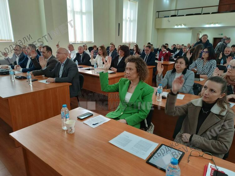 Община Кърджали ще подпомогне 25 души с парични помощи за лечение,очаква се одобрение от местния парламент