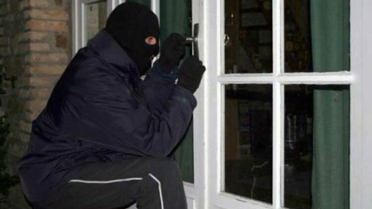 Откраднаха селскостопански и строителни инструменти край с.Подвис