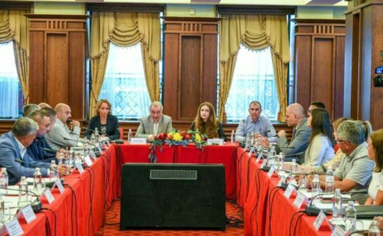 Министър Карадимов: Българската банка за развитие ще обслужва предприятия от отбранителната индустрия
