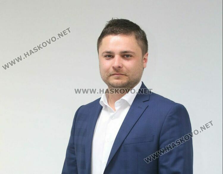 Хасковският депутат Мюмюн Мюмюн напусна парламентарната група на ДПС 