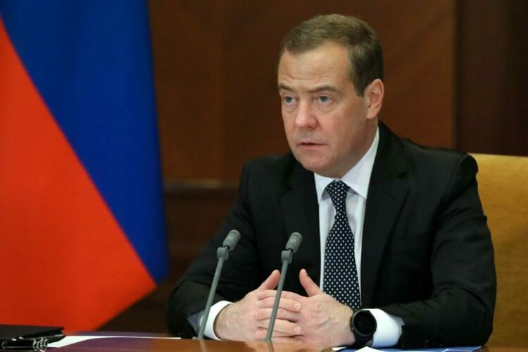 Медведев: Присъединяването на Украйна към НАТО би означавало война