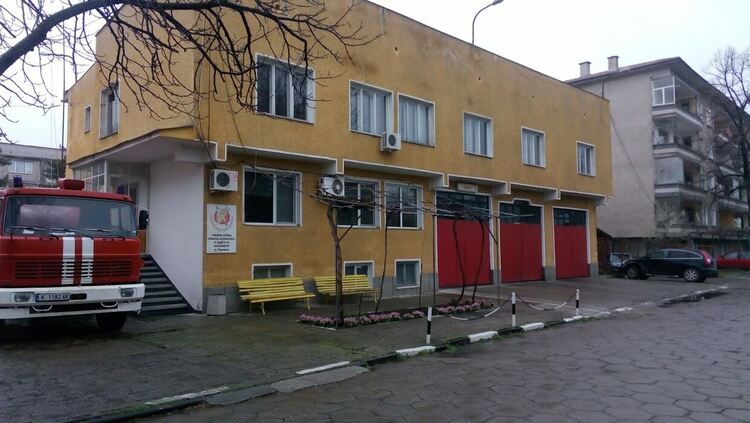 Първомайските пожарникари са реагирали на 78 сигнала от юни до сега