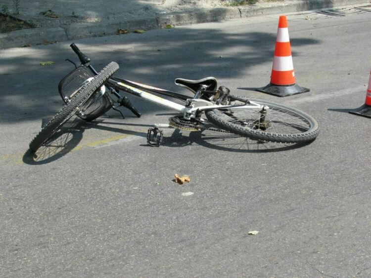 Велосипедист падна в отворена шахта в Пловдив и почина 