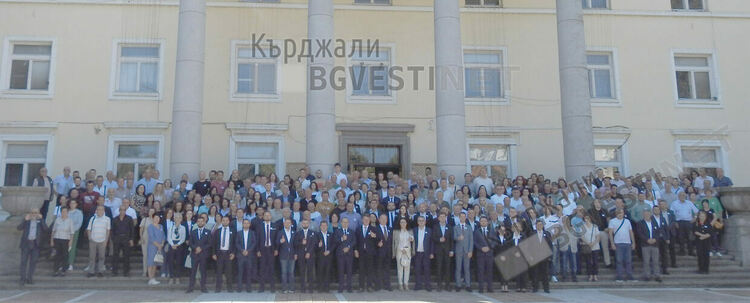 Алианс за права и свободи в Кърджали:Д-р Ахмед  Доган ни даде Родина!