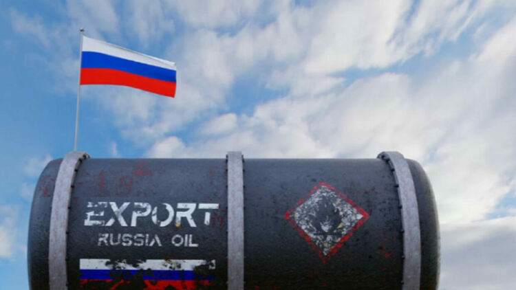 Разследват 37 фирми, свързани с Обединеното кралство, за нарушаване на руските петролни санкции
