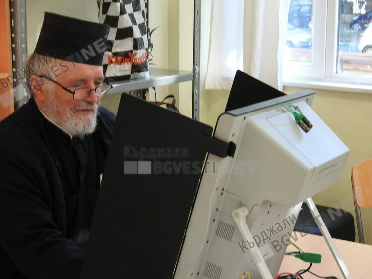 Изборният ден в област Кърджали приключи,в РИК внесоха 15 жалби