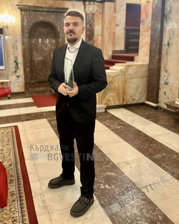 Графа получи "Кристална лира" за върхови постижения в поп музиката