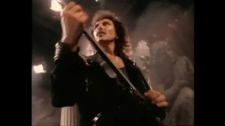 Black Sabbath споделиха ремастерирано HD видео към „Feels Good To Me“