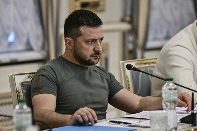 Зеленски: Силата и дипломацията трябва да се комбинират, за да приключи войната
