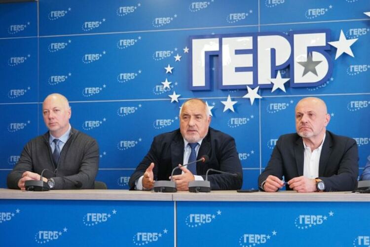 Офертата на ГЕРБ: Борисов премиер за няколко месеца, Атанасов шеф на НС