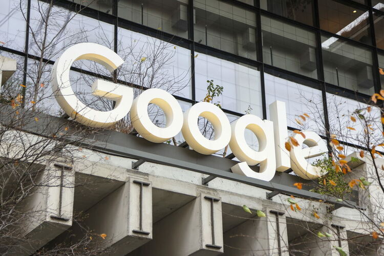 Какво търсиха най-много българите в Google през 2024 г.