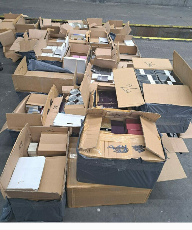 По сигнал откриха 558 стоки менте в автобус 