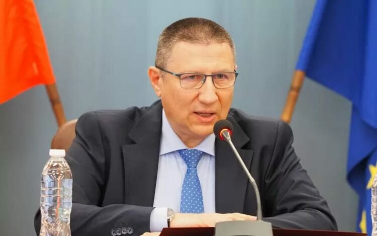 Сарафов иска информационно затъмнение по знакови дела