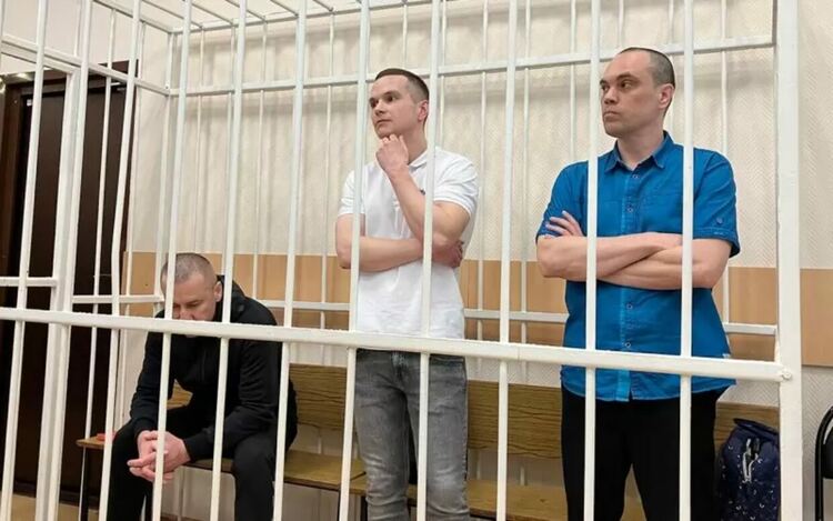 Адвокатите на Навални бяха осъдени на от 3 до 5 г. колония