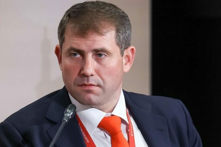 Банкерът, който ограби Молдова, помага на Русия да заобикаля санкциите