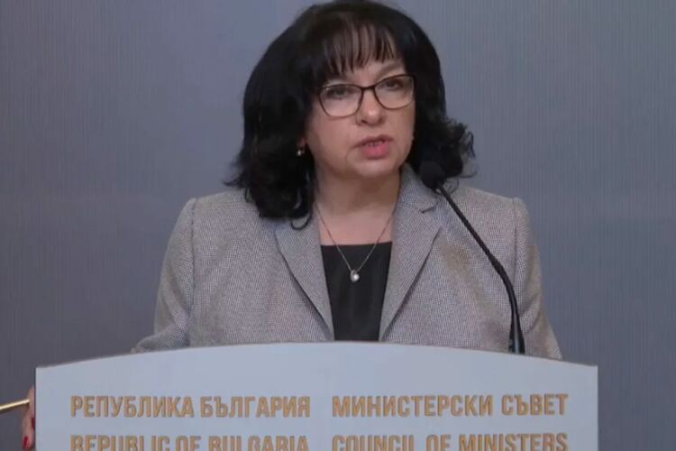 Теменужка Петкова пак оплака финансите на държавата, чака 3.6 млрд. дефицит до март 