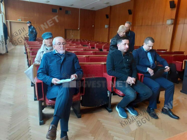 Отлагат делото срещу Лютви Местан,призовават за изслушване вещите лица