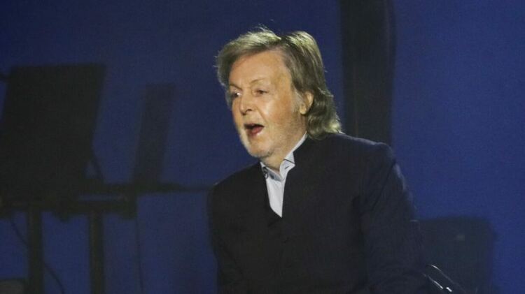 Paul McCartney ще издаде книга за групата си Wings
