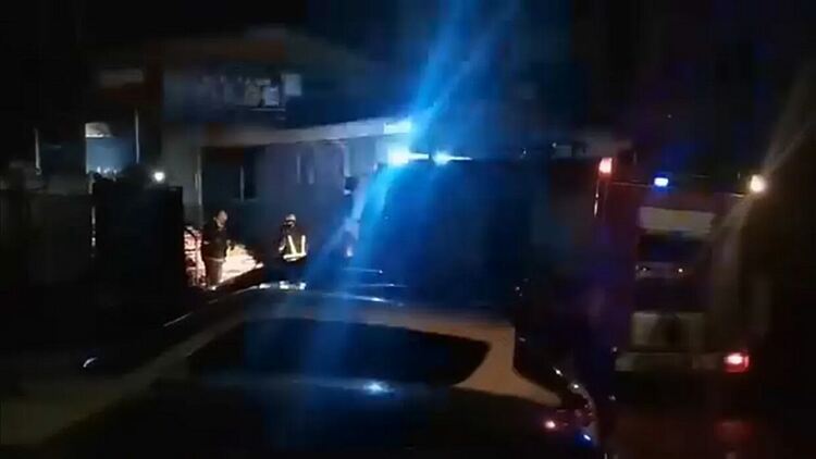 Скръб и гняв след трагедията в Кочани - граждани и политици обвиняват корупцията