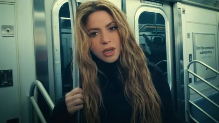 Вижте новото видео на Shakira