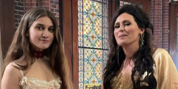 Вижте и видео към песента на WITHIN TEMPTATION с Jerry Heil „Sing Like a Siren“