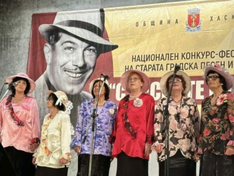 Група на читалище „Заря“ е първа на конкурса-фестивал „С песните на Ари“