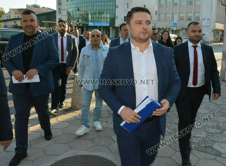 Мюмюн Мюмюн обяви, че става независим депутат, хората на Доган остават без представител от Хасково