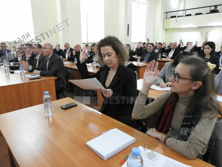 Комисия ще разследва общинските съветници в Кърджали за корупция и конфликт на интереси,местният парламент е с Етичен кодекс