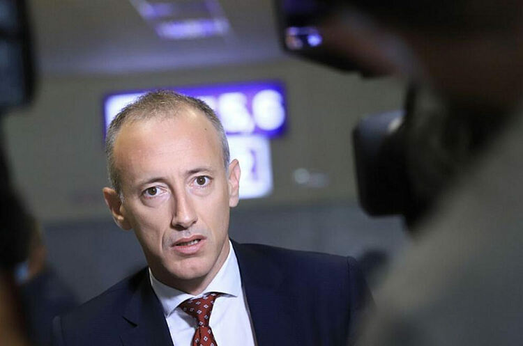  МОН обяви голяма промяна наесен, математика за сметка на чужди езици