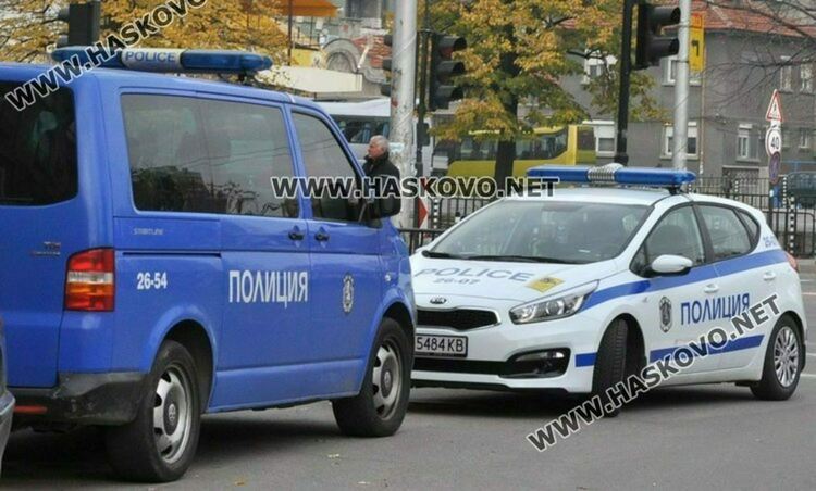 Четирима са хванати за кражби на акумулатори, гориво и покъщнина