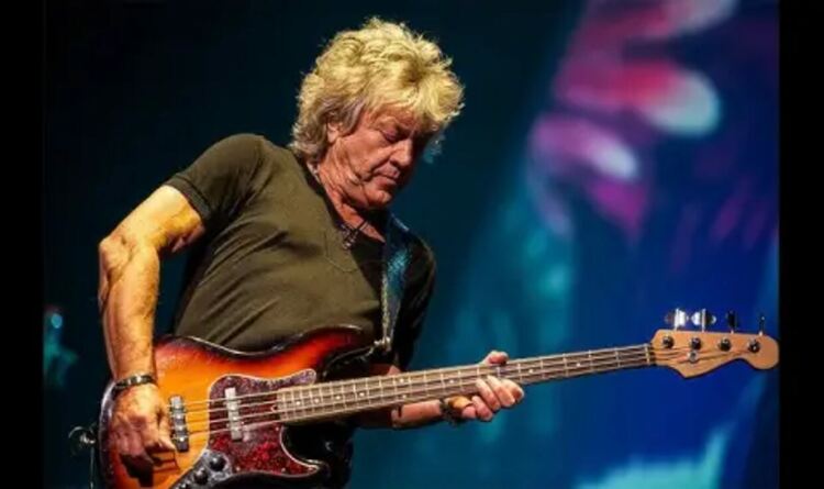 Отиде си Джон Лодж от Moody Blues, изпял „Nights in White Satin“ 