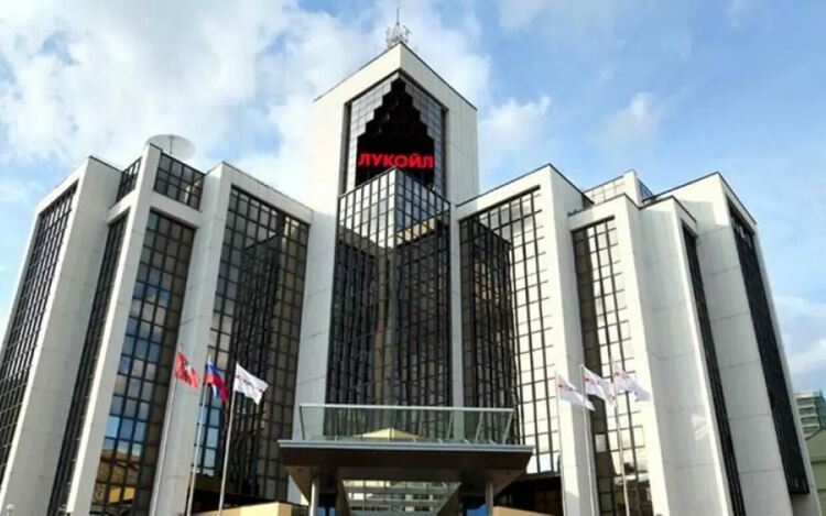 „ЛУКойл“ набързо продаде задграничните си активи