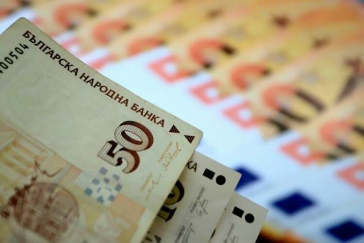 Герой от „Барселонагейт“ с рязък скок на застрахователния си бизнес
