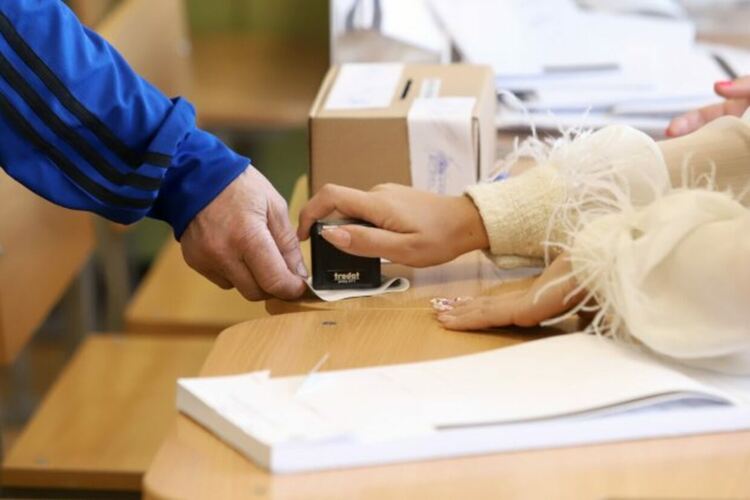 „Маркет линкс“: ГЕРБ остава първа политическа сила, но с под 20% подкрепа