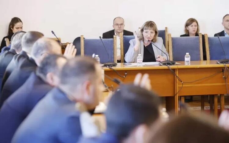 Управляващите правят втори опит да променят Изборния кодекс