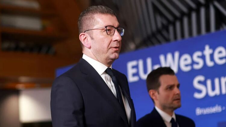 Брюксел смъмри Скопие: Изпълнявайте приетата преговорна рамка