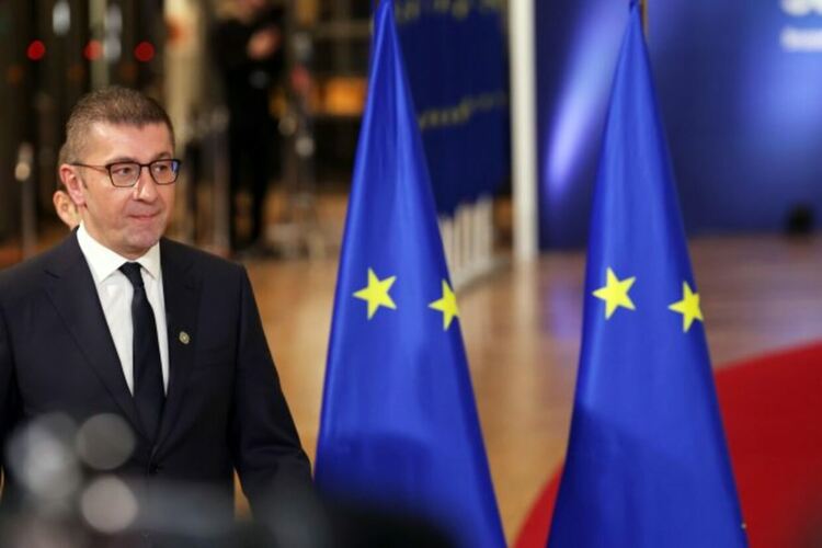 Мицкоски продължава с изискванията към ЕС и България и очаква улесняване на процедурата