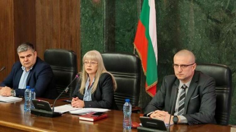 Какво каза и какво скри за Петрохан брифингът на прокуратурата