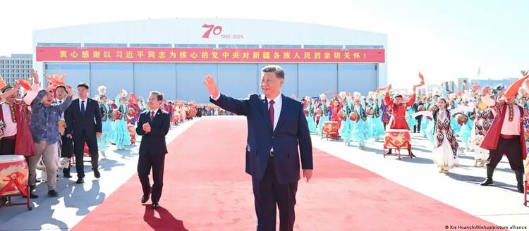 Китай налага принудителна асимилация на малцинствата