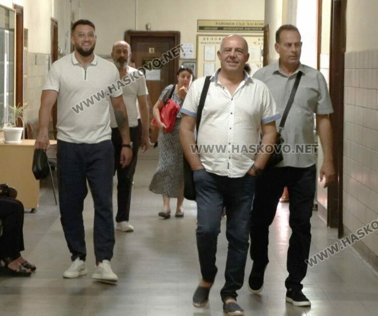 Намалиха глобите на баща и син Шекерови, нападнали тв екип в изборен ден, били с „невисоки доходи“