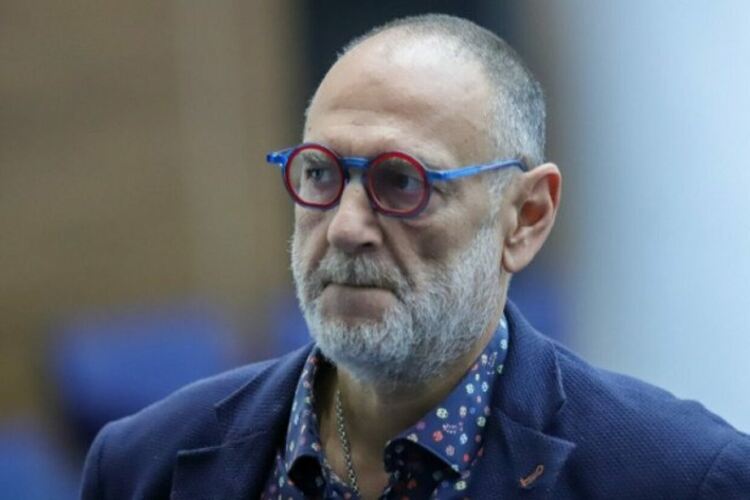 Любен Дилов-син е получил инфаркт в Италия, затова отсъства в първия ден на НС