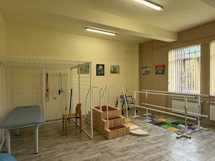 Нова зала за лечебна физкултура за деца, вече работи в Специализираната болница за продължително лечение и рехабилитация в Перник