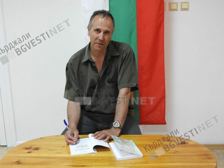 Отбелязахме 140 години от създаването на Десети Родопски пехотен полк във Военния клуб