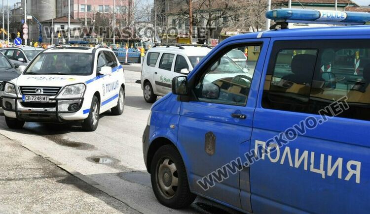 Задържаха дрогиран водач от Хасково, откриха метамфетамин в дома му