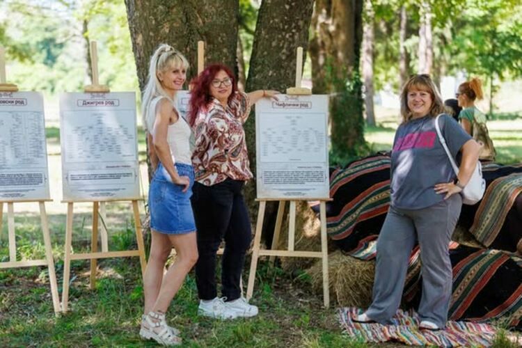 Родова памет от Радомирско – изложба, която разказа историите на поколения радомирци
