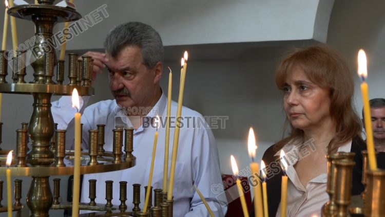Смолян отбеляза 20 години от освещаването на храм „Св. Висарион Смоленски“, четирима митрополити оглавиха празничната служба / ГАЛЕРИЯ/