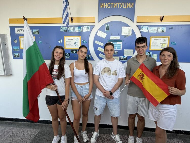 Славейковци заминават на проект в Испания по програма „Еразъм+“