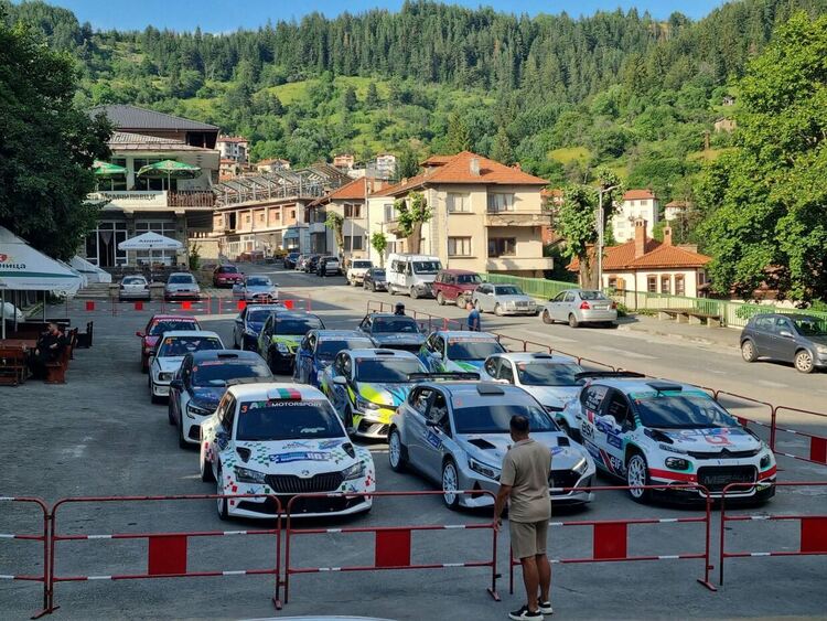 Момчиловци даде старт на втория ден от Рали „Пампорово“ 2026