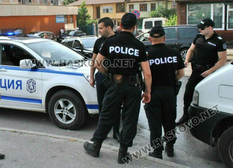 13 родители и 14 заведения в Хасковско с актове след нощна акция за непълнолетни без придружител